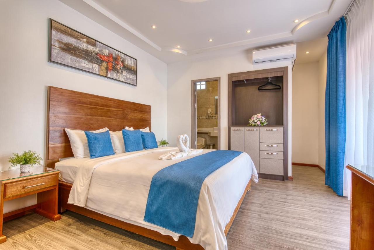 Swans Cay Hotel โบกัสทาวน์ ภายนอก รูปภาพ