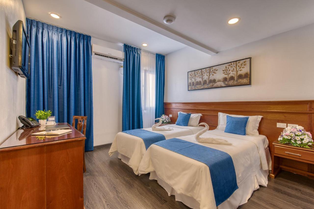 Swans Cay Hotel โบกัสทาวน์ ภายนอก รูปภาพ