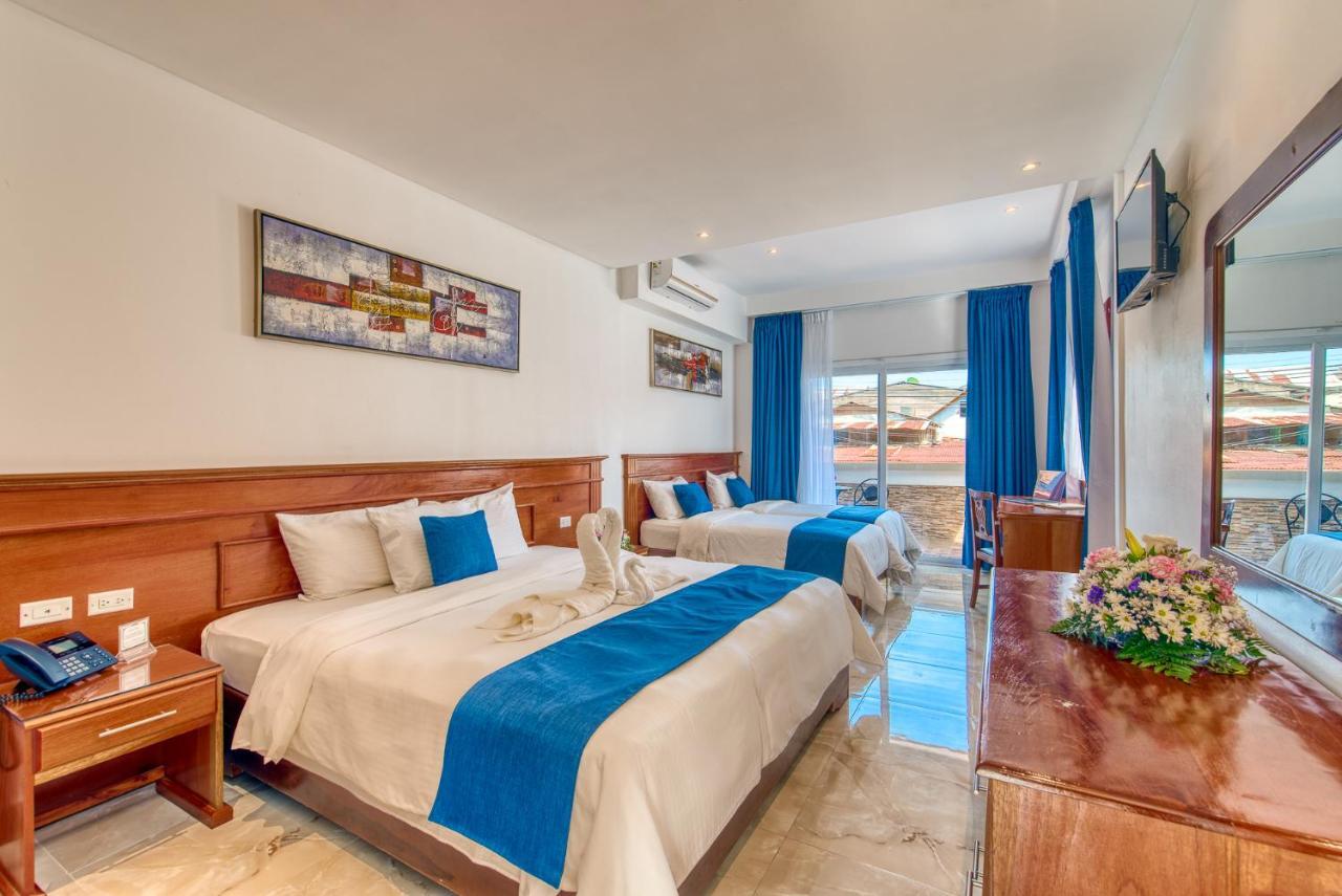 Swans Cay Hotel โบกัสทาวน์ ภายนอก รูปภาพ