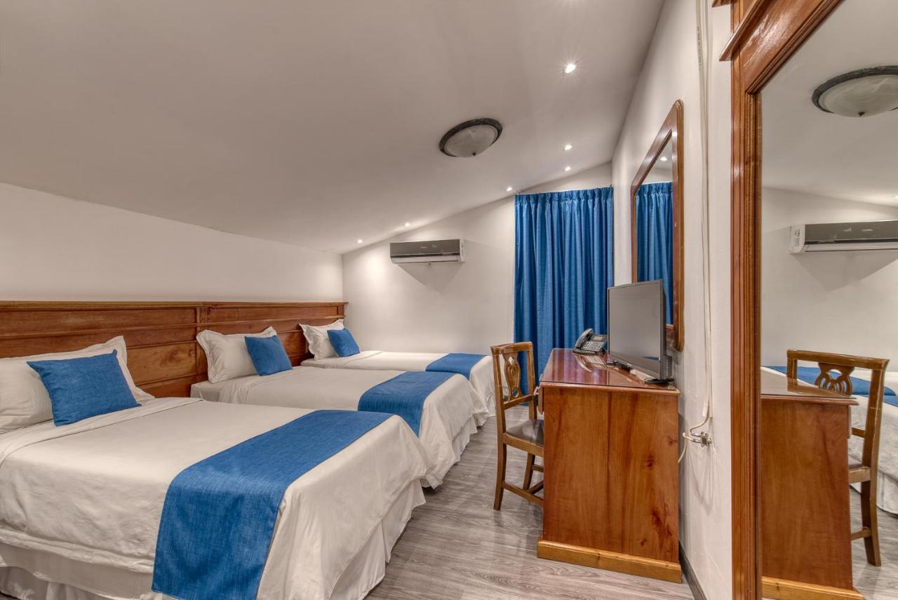 Swans Cay Hotel โบกัสทาวน์ ภายนอก รูปภาพ