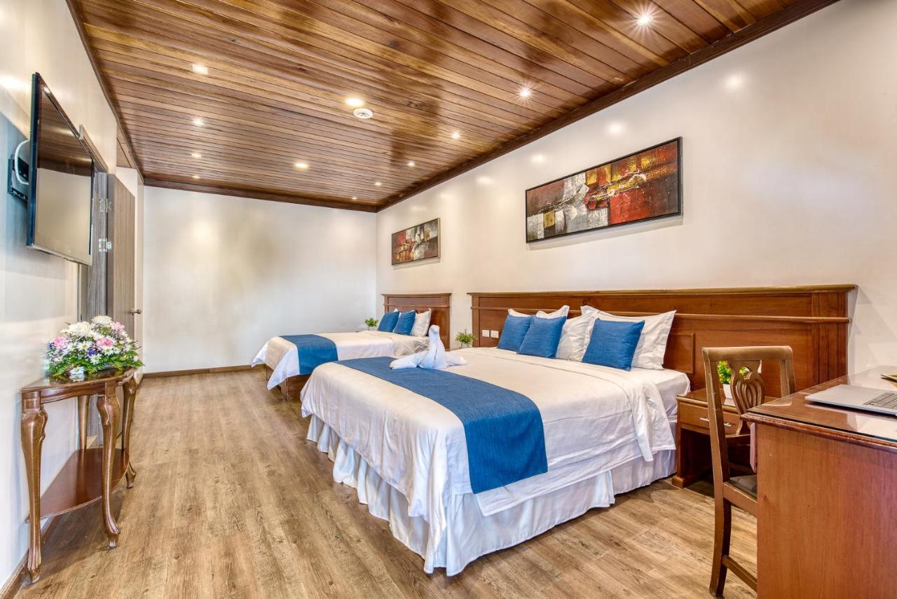 Swans Cay Hotel โบกัสทาวน์ ภายนอก รูปภาพ