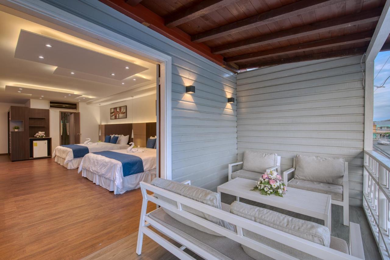 Swans Cay Hotel โบกัสทาวน์ ภายนอก รูปภาพ
