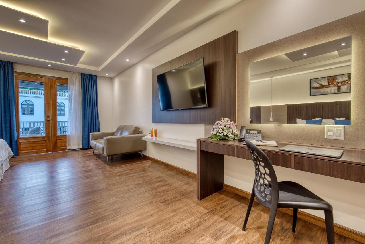Swans Cay Hotel โบกัสทาวน์ ภายนอก รูปภาพ