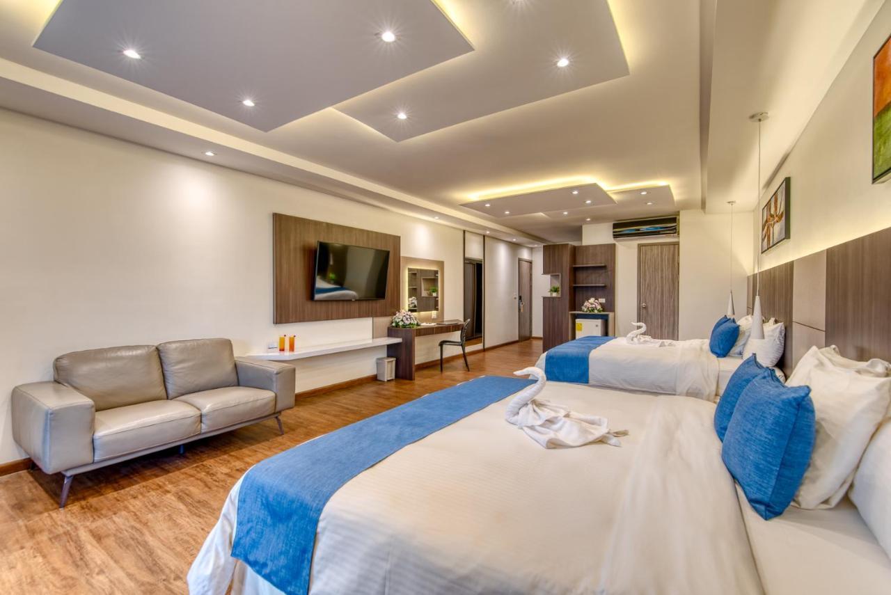 Swans Cay Hotel โบกัสทาวน์ ภายนอก รูปภาพ