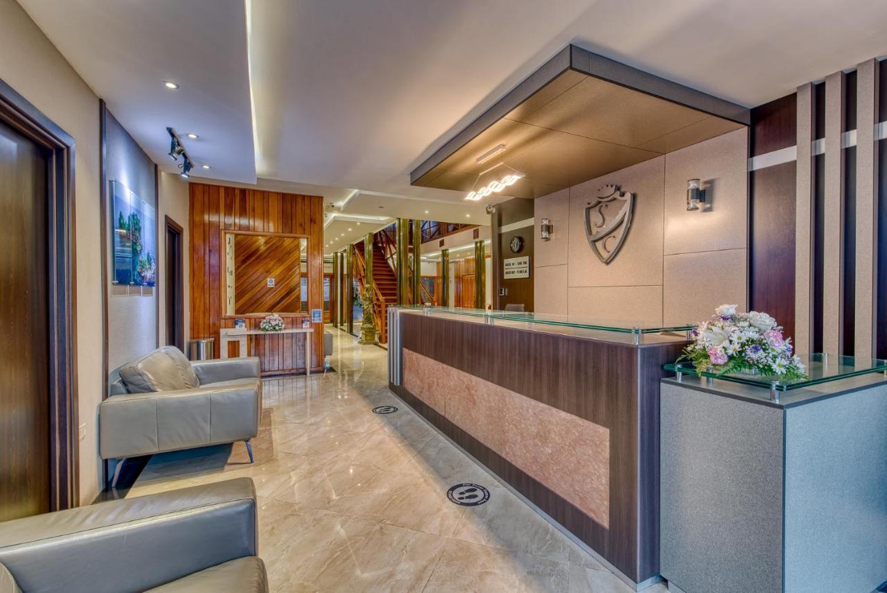 Swans Cay Hotel โบกัสทาวน์ ภายนอก รูปภาพ