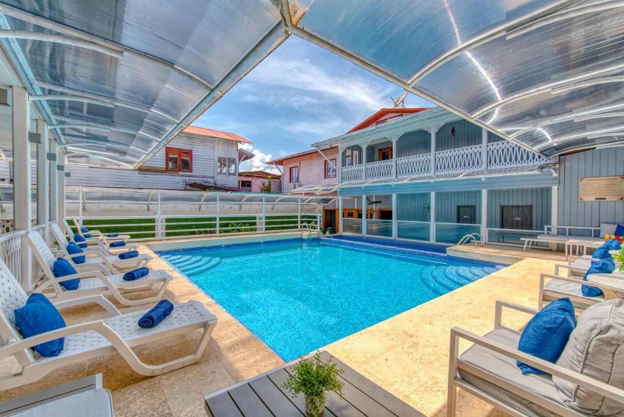 Swans Cay Hotel โบกัสทาวน์ ภายนอก รูปภาพ