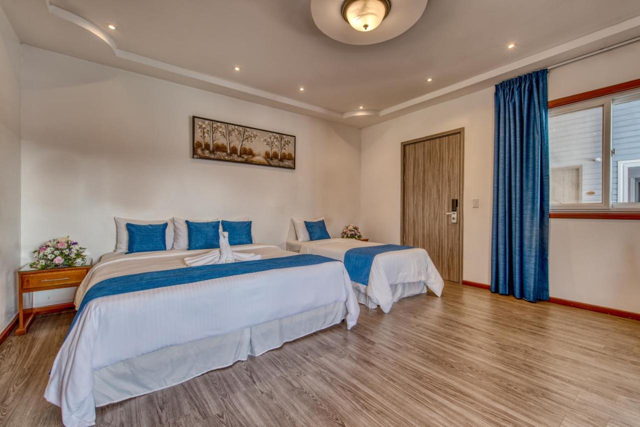 Swans Cay Hotel โบกัสทาวน์ ภายนอก รูปภาพ