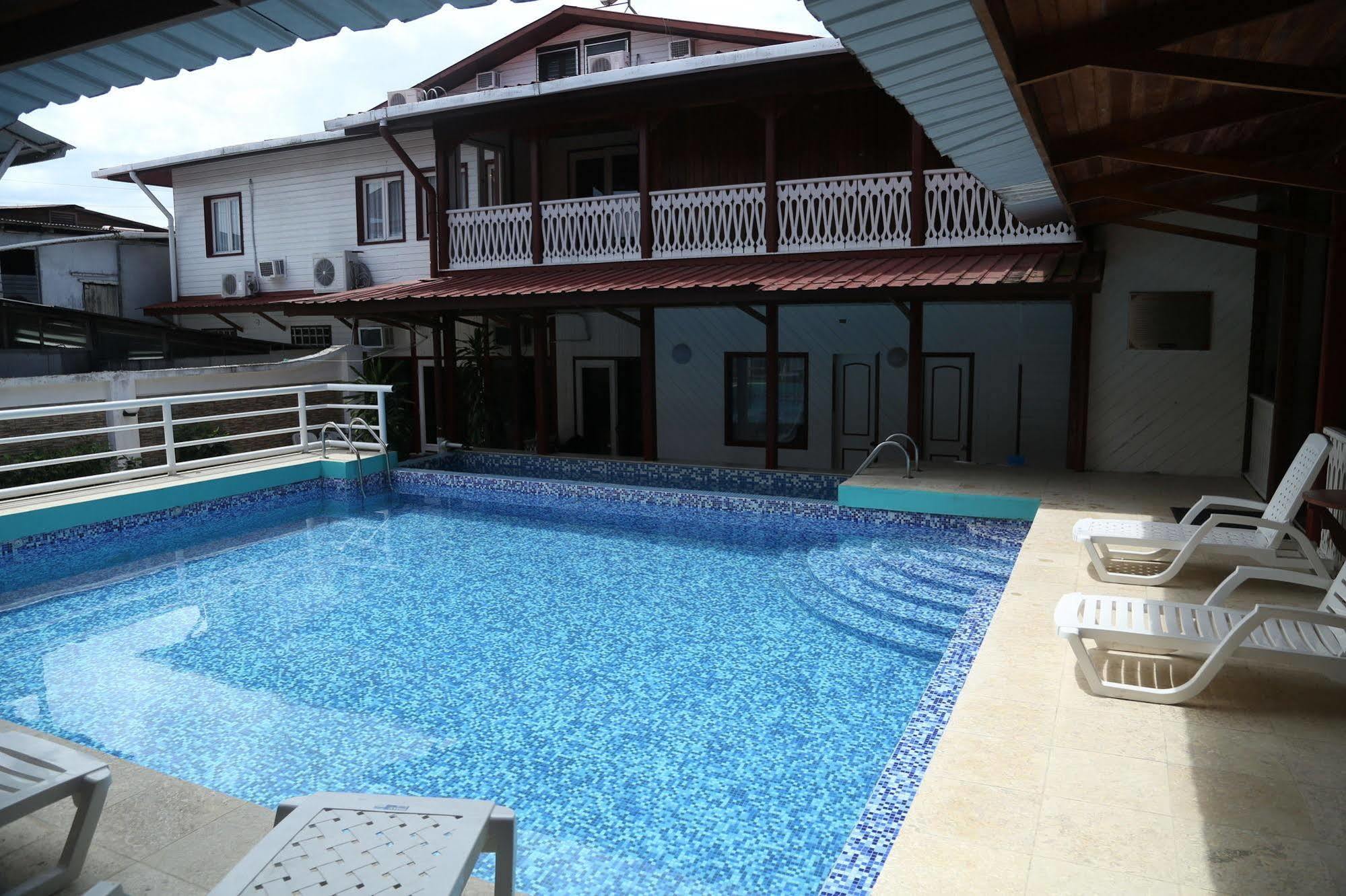 Swans Cay Hotel โบกัสทาวน์ ภายนอก รูปภาพ